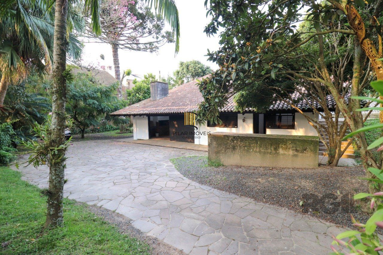 Casa para Venda - 523.36m², 6 dormitórios, sendo 2 suites, 2 vagas - Vila Conceição, Porto Alegre