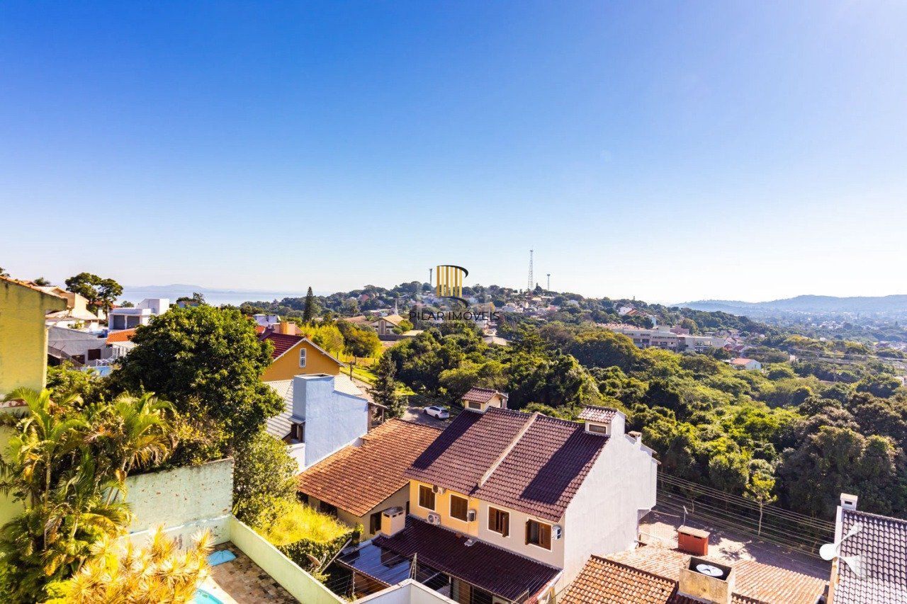 Casa 3 dormitórios no bairro Espírito Santo