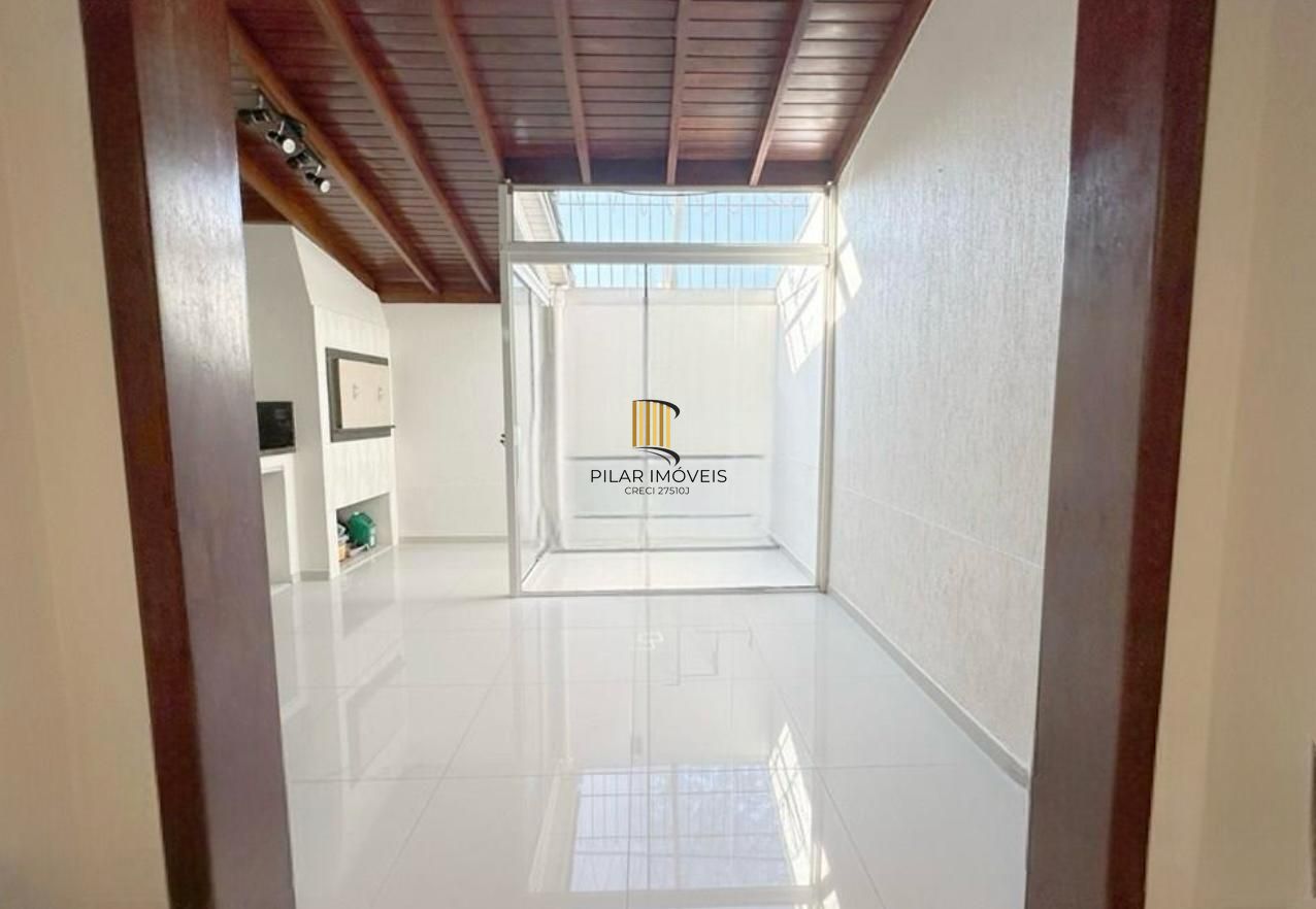 Casa em condominio , 2 dorm, 1 vaga, bairro Sarandi, condomínio Acapulco.