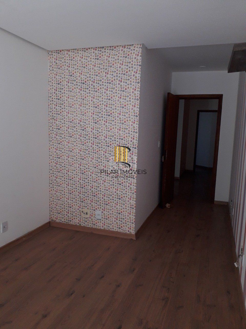 Casa para Venda - 205m², 2 dormitórios, sendo 1 suites, 2 vagas - Ipanema