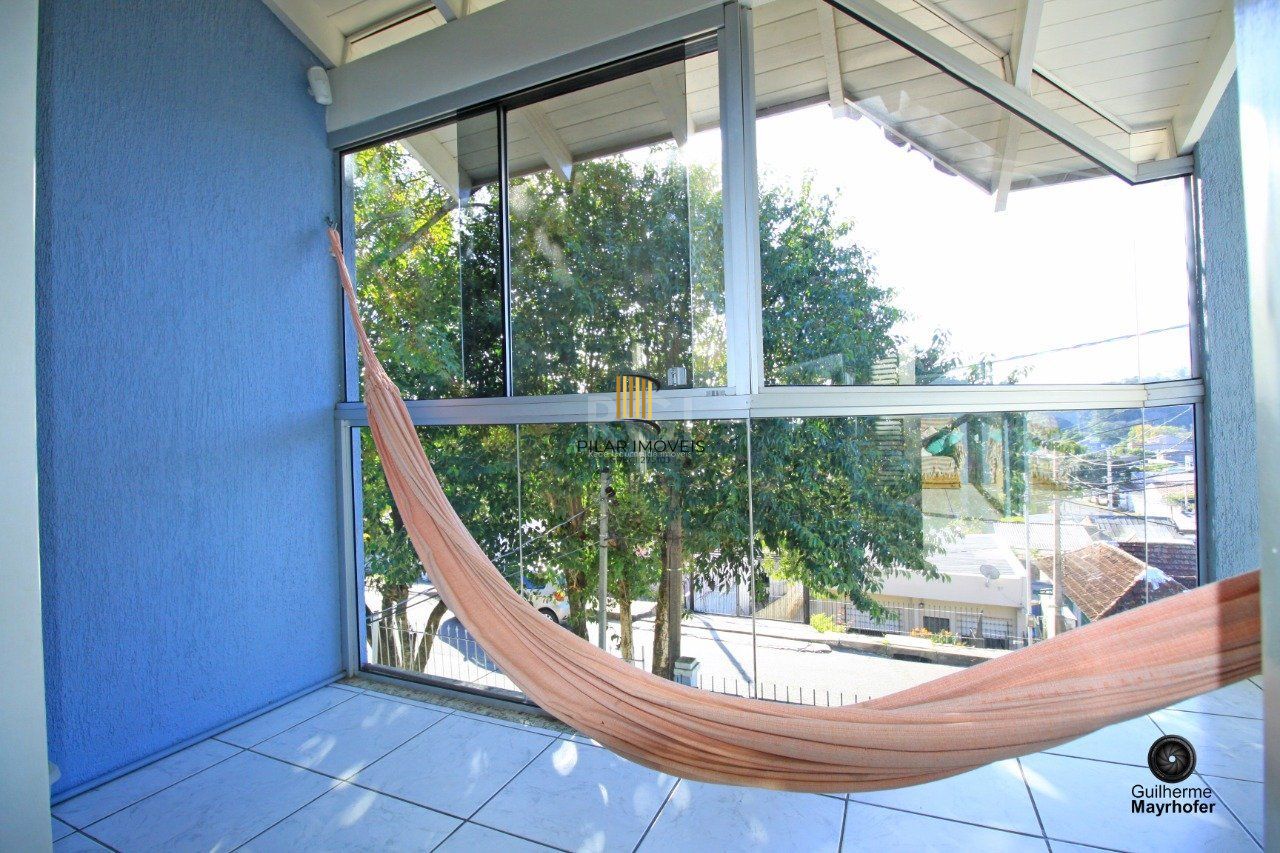 Casa para Venda - 328.5m², 3 dormitórios, sendo 1 suites, 3 vagas - Cavalhada, Porto Alegre - Pilar Imóveis