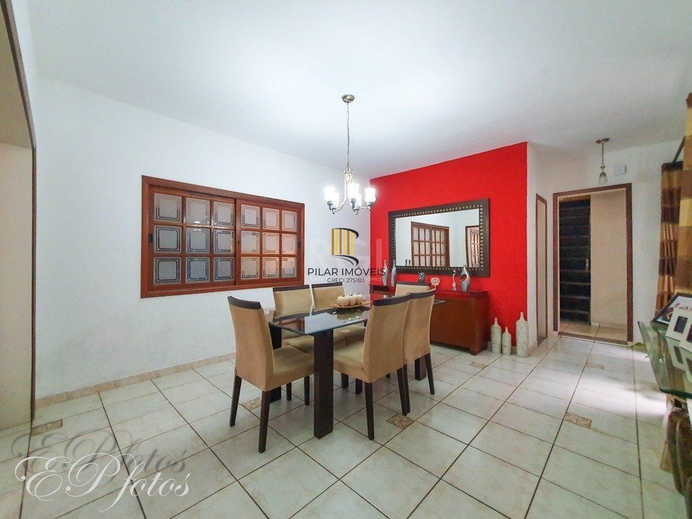 Ótima casa com 5 dormitórios no bairro Rio Branco em Canoas