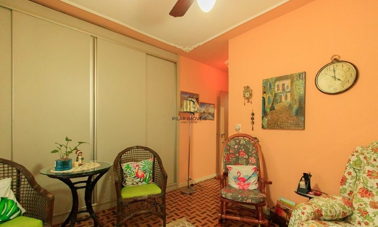 Casa para Venda - 222m², 3 dormitórios, sendo 3 suites, 2 vagas - Menino Deus
