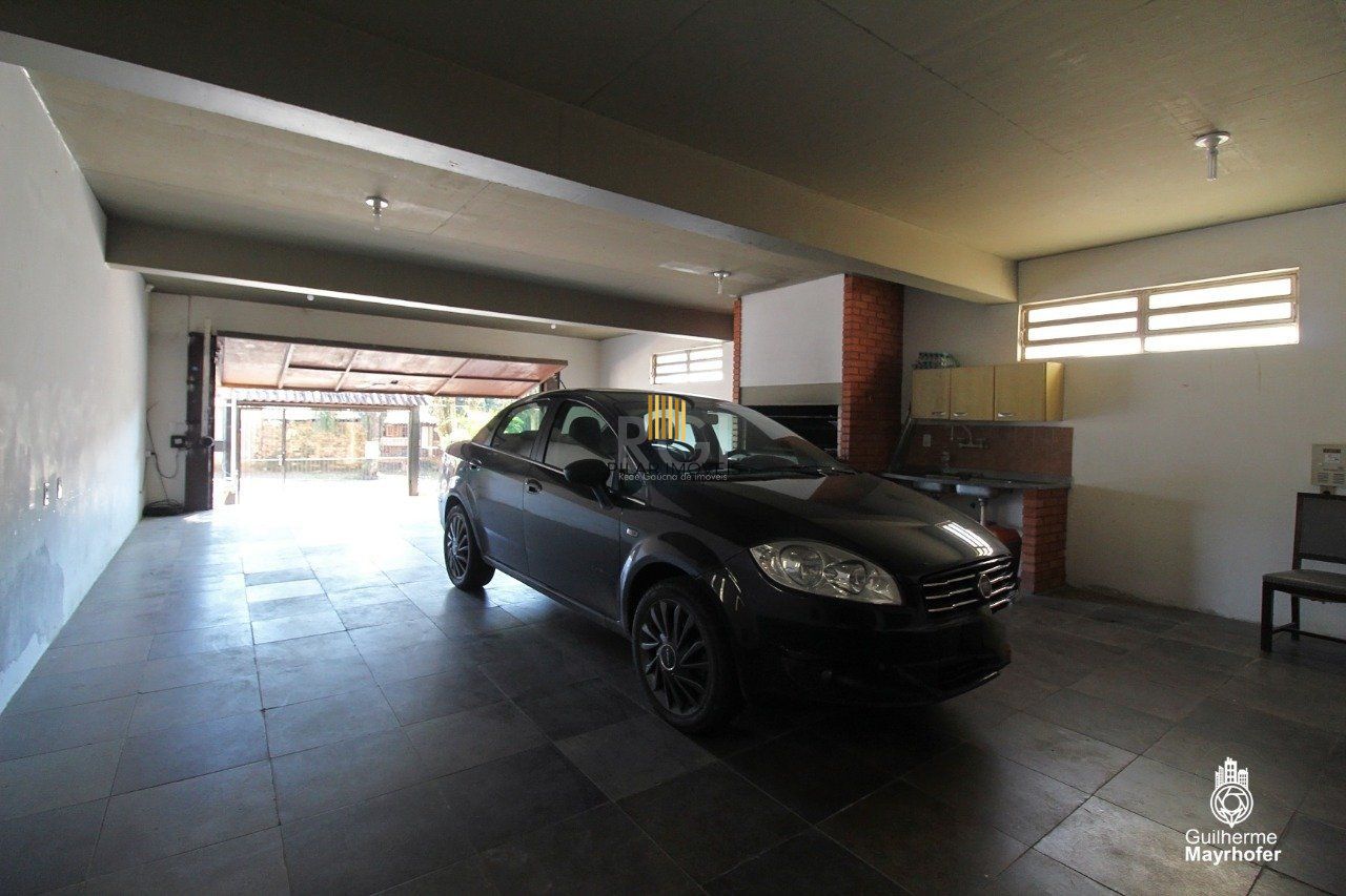 Casa para Venda - 526.64m², 4 dormitórios, sendo 2 suites, 4 vagas - Teresópolis