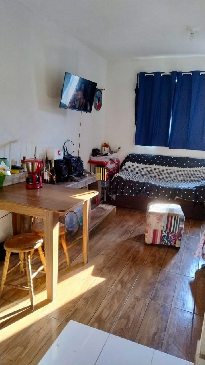 Apartamento 2 dormitórios com vaga no bairro Cavalhada.