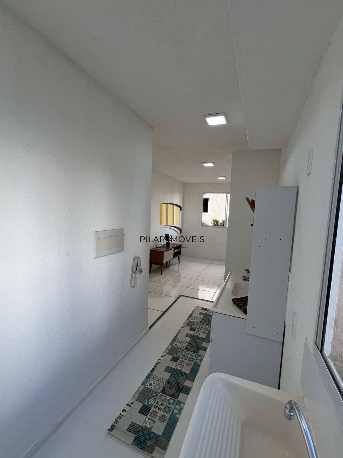 Apartamento Térreo com 02 quartos e 01 vaga no Bairro Restinga em Porto Alegre
