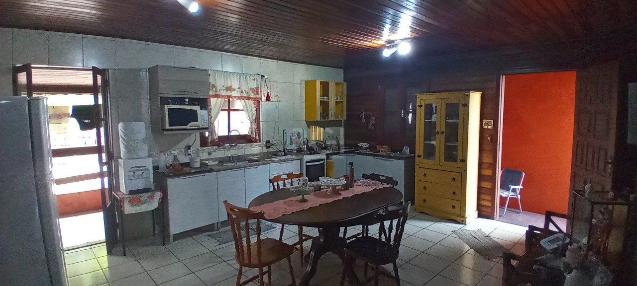 Casa 3 dormitórios no bairro Tristeza