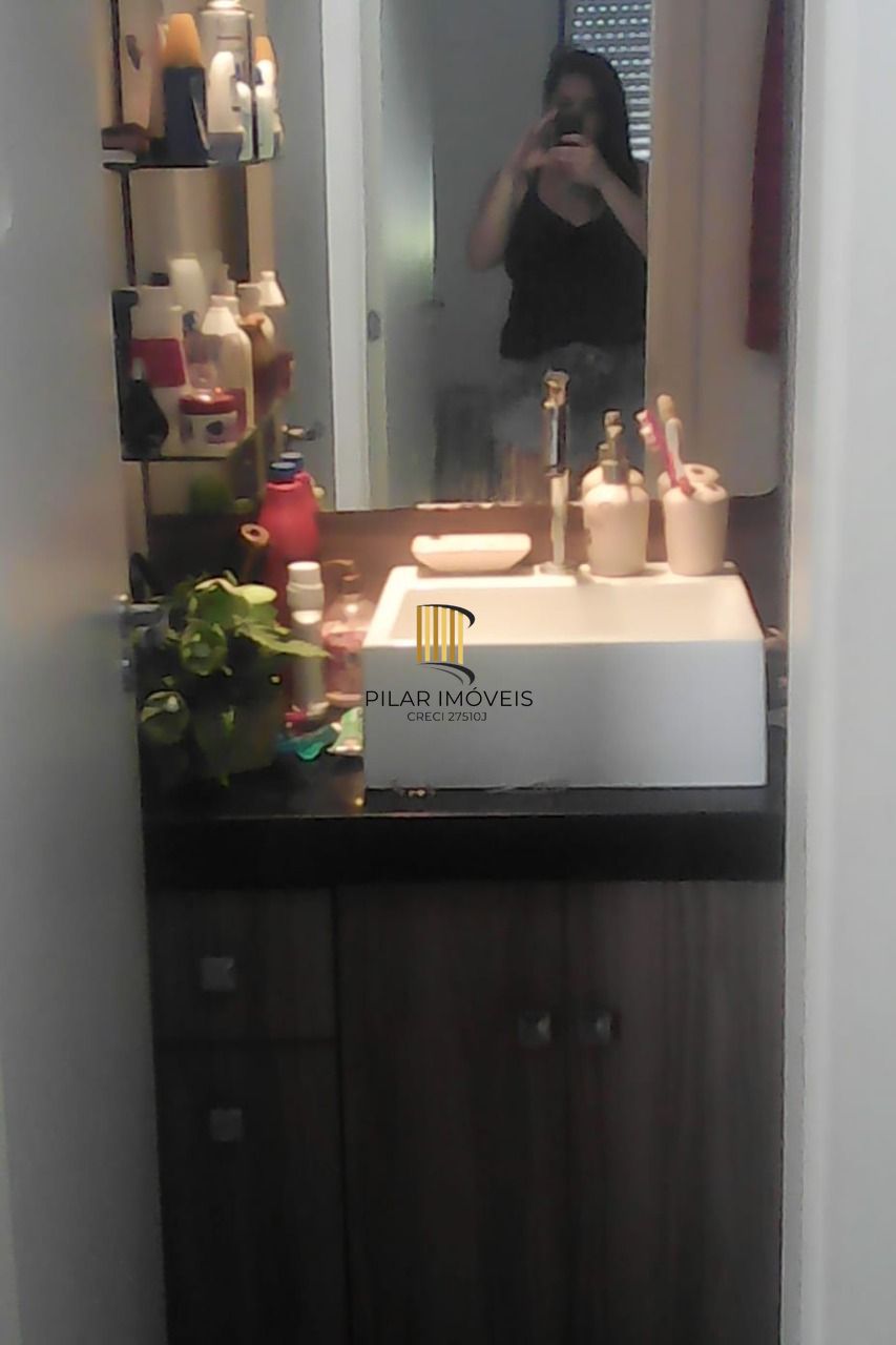 Apartamento para Venda - 45.96m², 2 dormitórios, Cristal