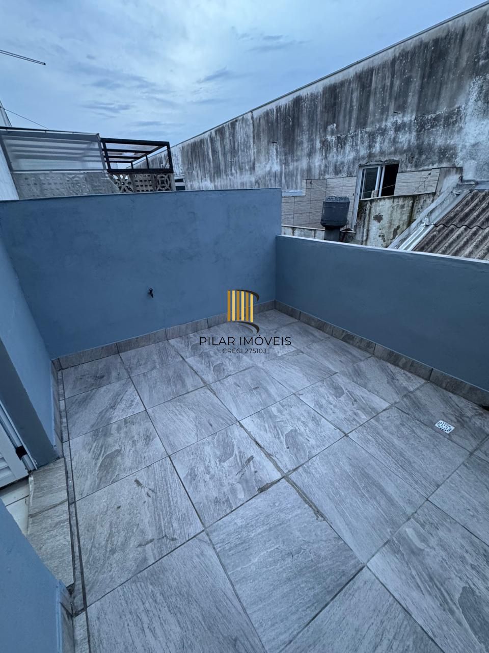 Casa na Hípica de 3 dormitórios e vaga