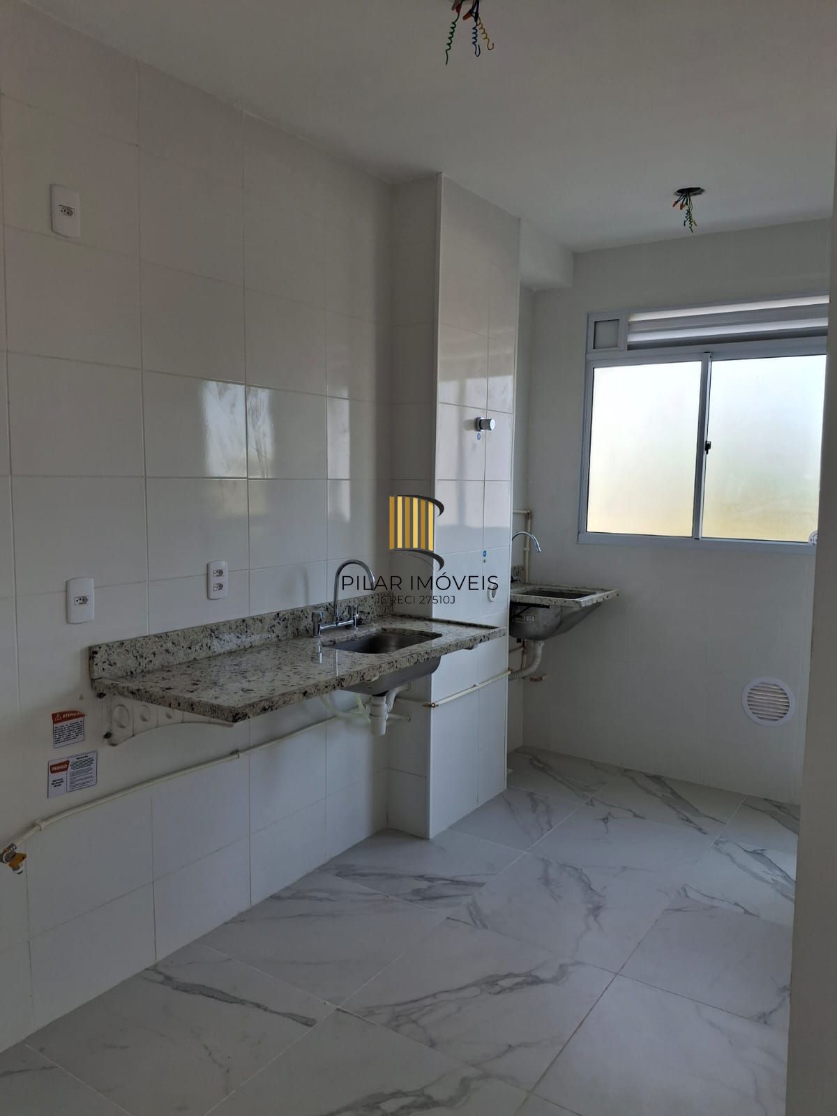 Apartamento de 2 dormitórios com suíte e 1 vaga escriturada !