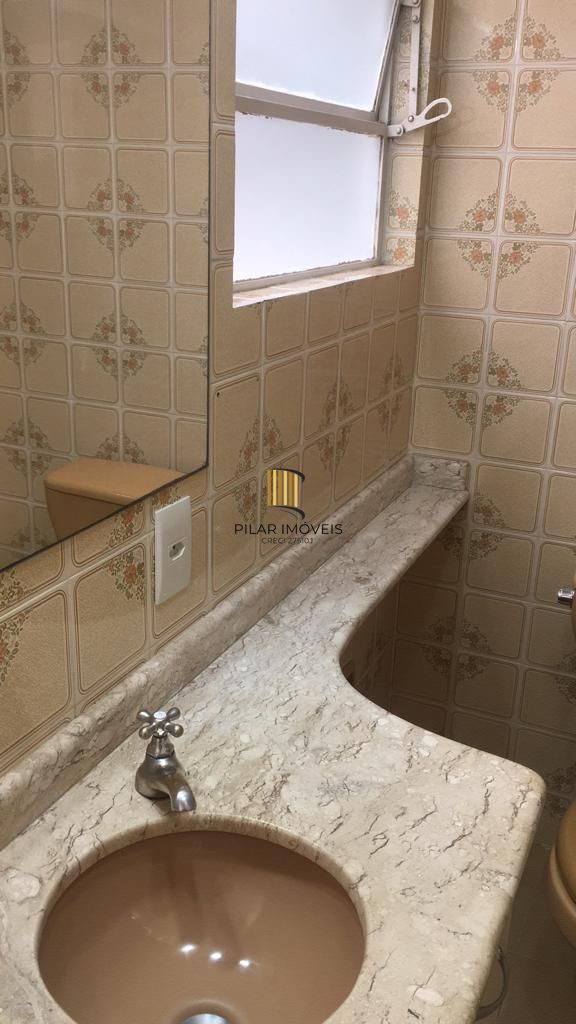 Apartamento de 1 quarto semimobiliado no bairro Tristeza em Porto Alegre.