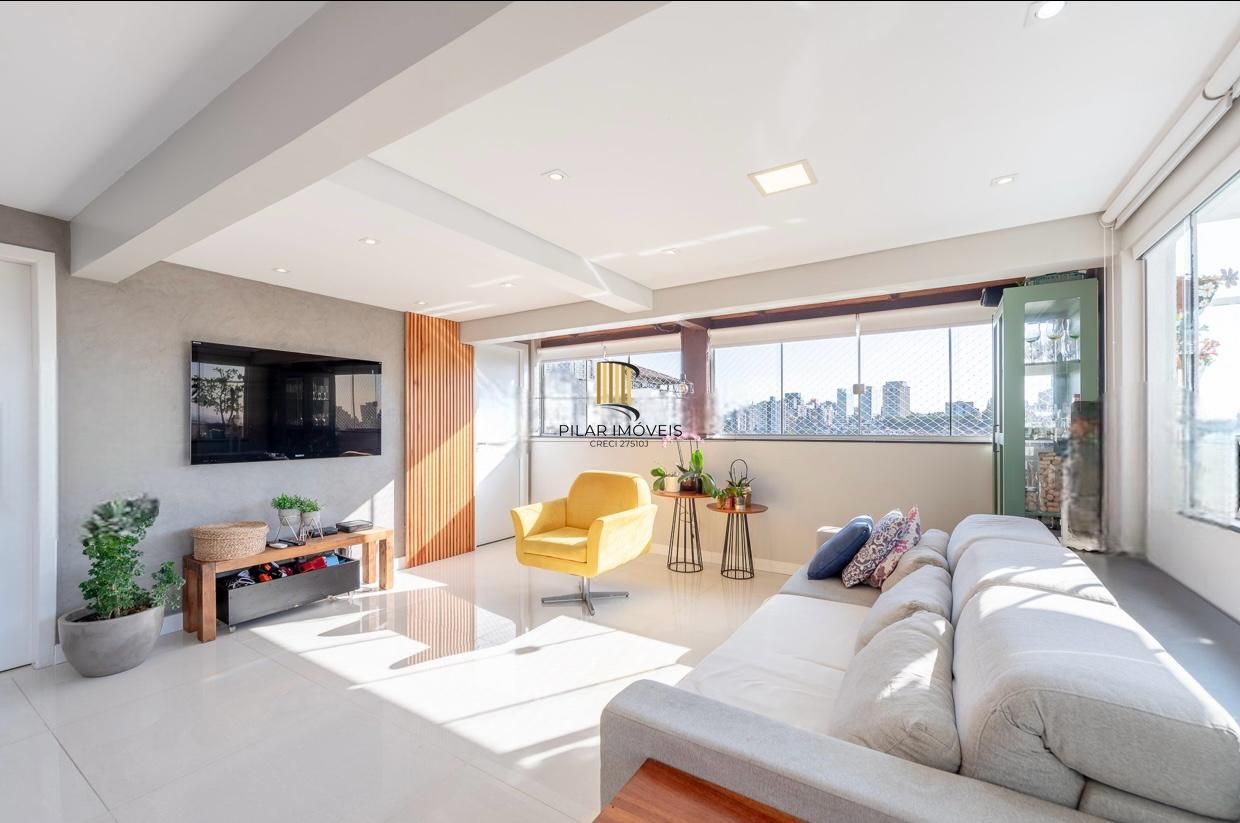 Cobertura com 157m2, 3 dormitórios no bairro Boa Vista.