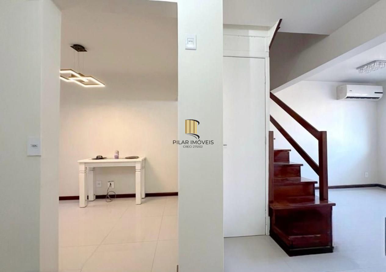 Casa em condominio , 2 dorm, 1 vaga, bairro Sarandi, condomínio Acapulco.
