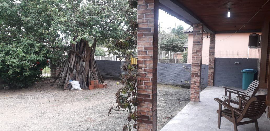 Casa para Venda - 132m², 2 dormitórios, 2 vagas - Lami, Porto Alegre
