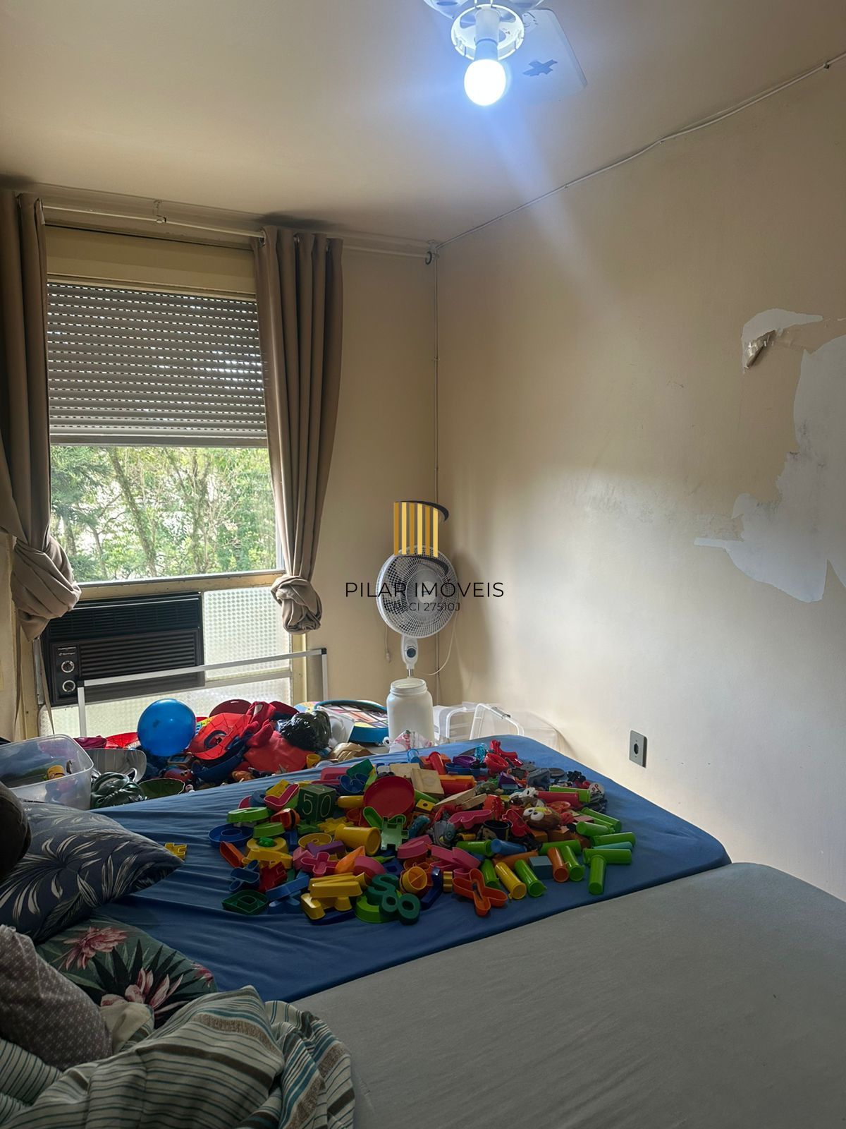Apartamento com 02 quartos no Bairro Humaitá