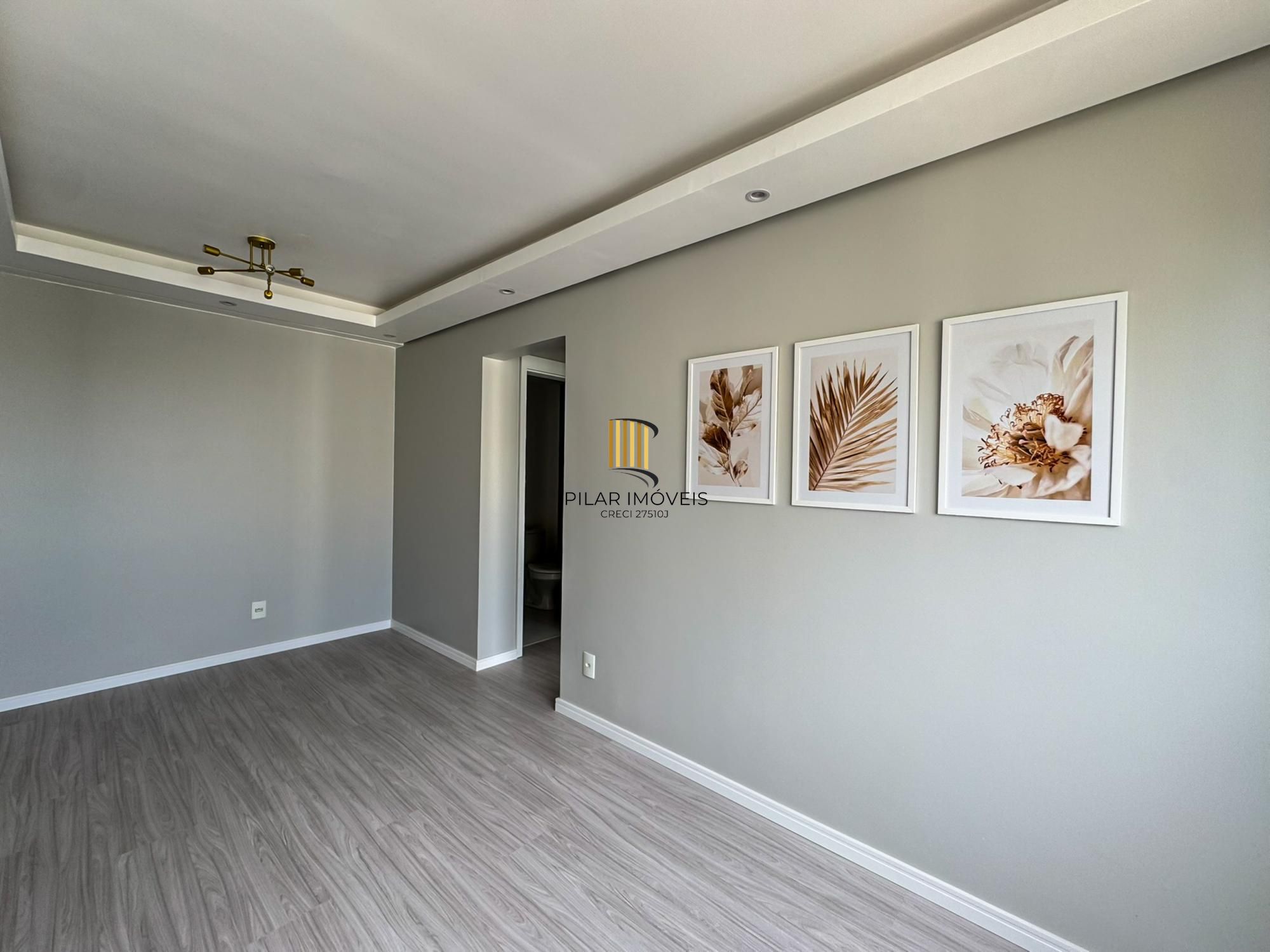 Apartamento com 02 quartos e 01 vaga escriturada no Bairro Humaitá