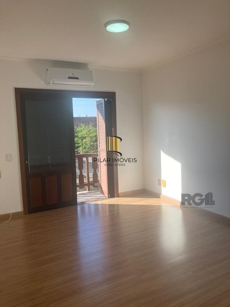 Apartamento de 3 dormitórios no bairro Ponta Porã em Cachoeirinha