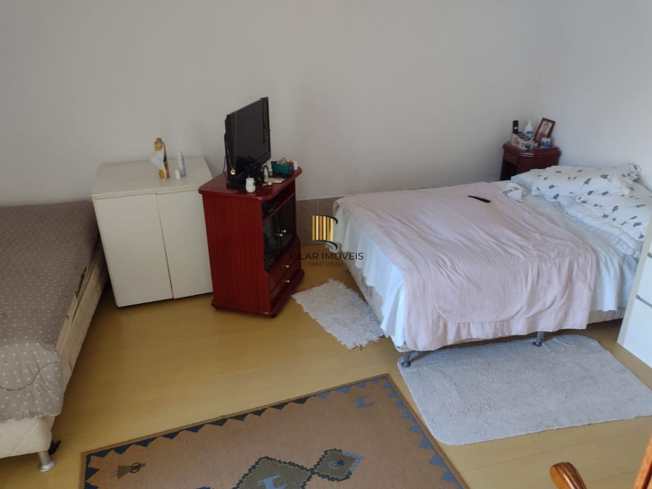 Casa para Venda - 693.6m², 5 dormitórios, sendo 3 suites, 4 vagas - Hípica