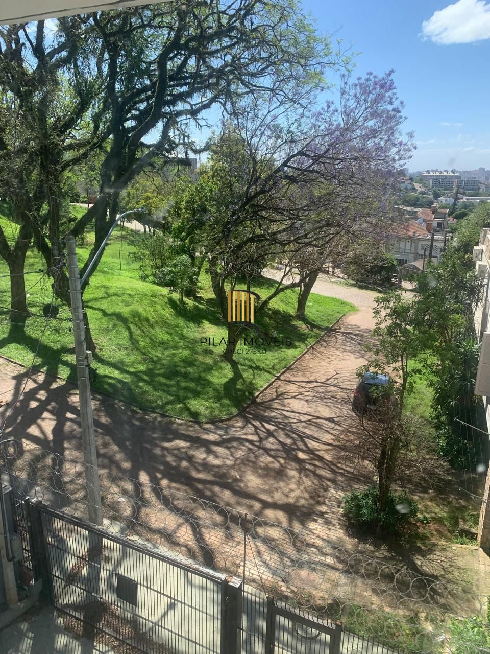 Casa com 3 dormitórios e suíte à Venda no Bairro Medianeira - Porto Alegre/RS