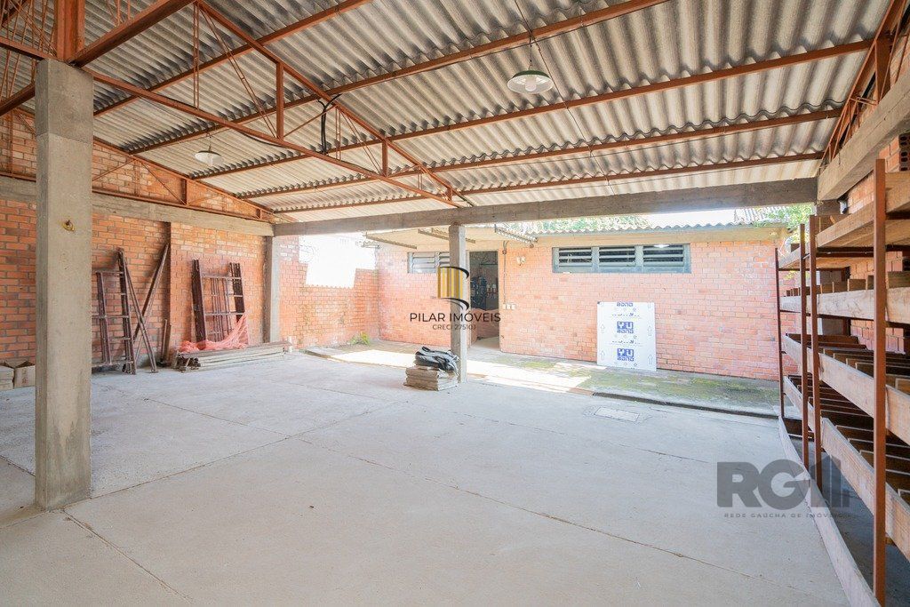 Casa Comercial para Venda - 300m², 0 dormitórios, Teresópolis