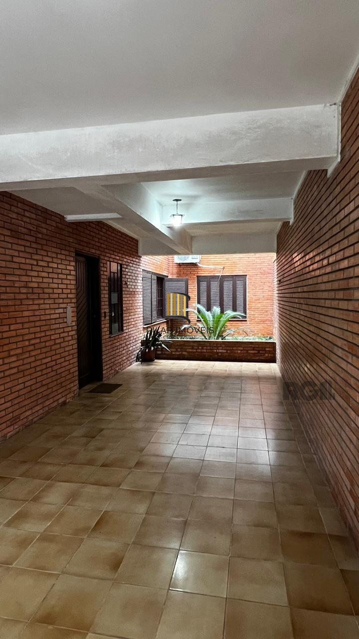 Apartamentos com 5 quartos, 2 suítes, 4 vagas de garagem, no bairro Santana, Porto Alegre/RS