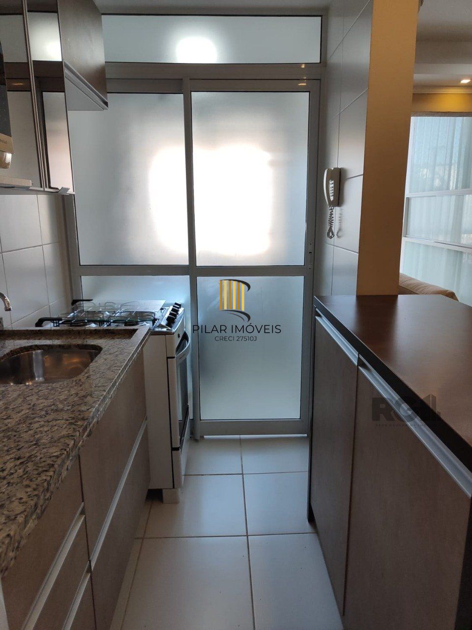Apartamento com 2 dormitórios e vaga no bairro Teresópolis