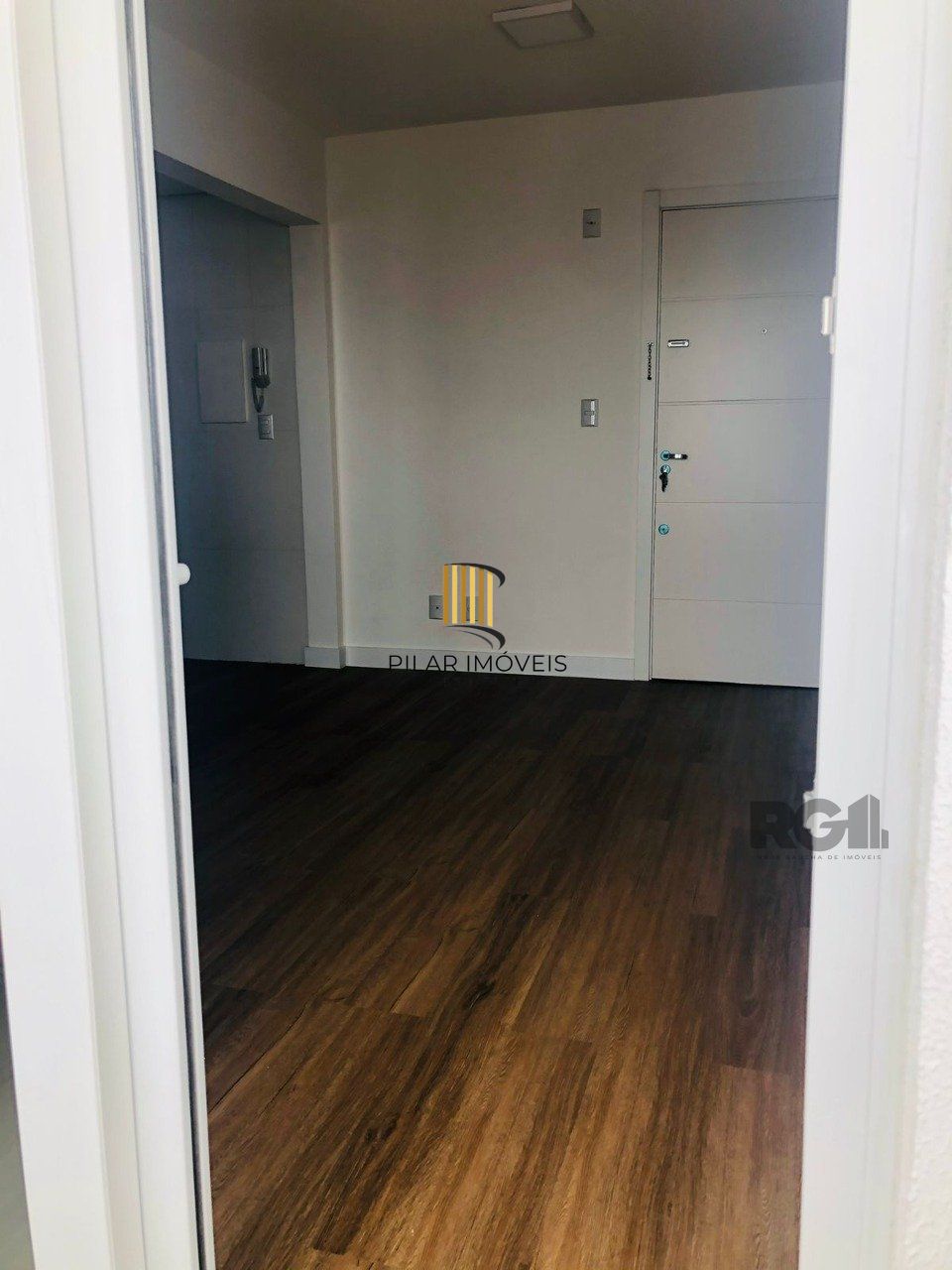 Apartamaento de 2 dormitórios, sala, cozinha, banheiro no bairro Marechal Rondon em Canoas