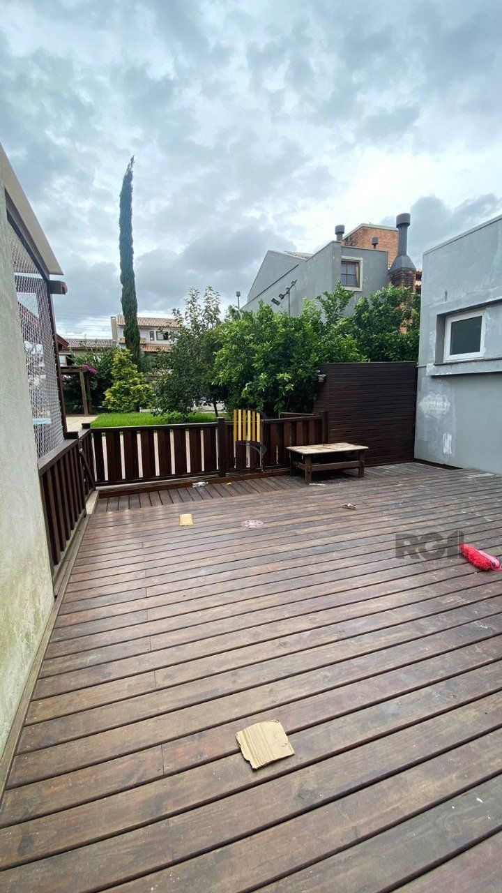 CASA 3 DORMITÓRIOS 1 SUíTE, VAGA DE GARAGEM BAIRRO HÍPICA PORTO ALEGRE RS
