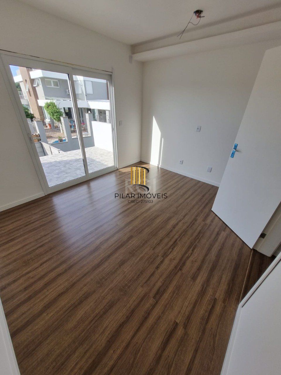Casa 3 dormitórios no bairro Guarujá