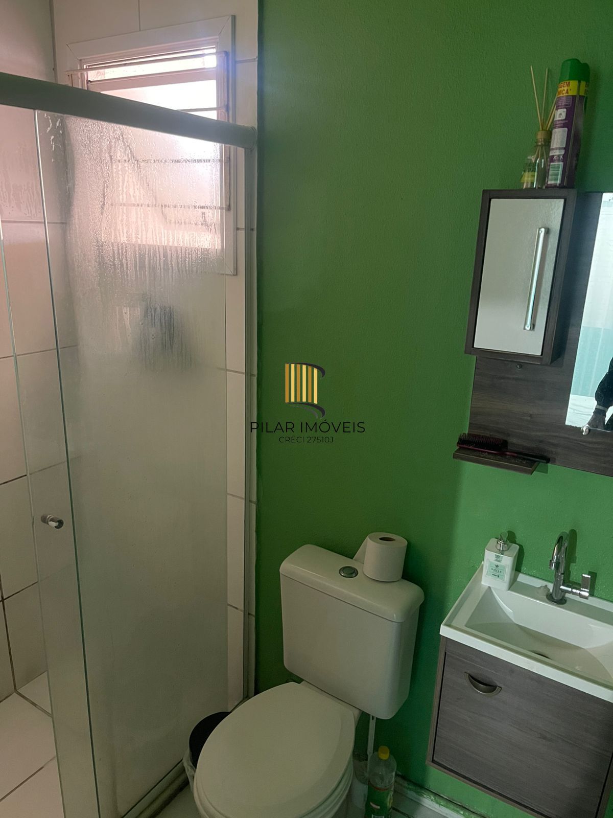 Casa de Condomínio 2 dormitórios no bairro Jardim Algarve
