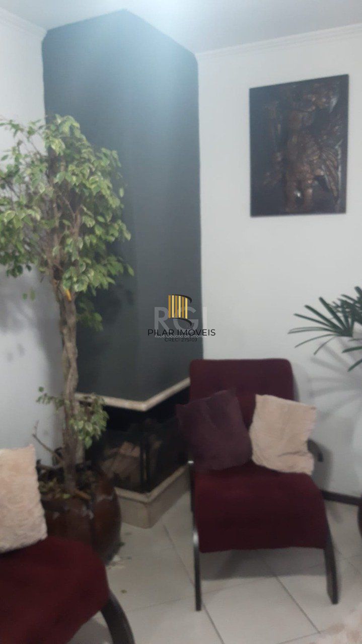 Casa em condomínio com 168,03m² com 3 dormitórios, 1 suíte, vagas de garagem, no bairro Serraria