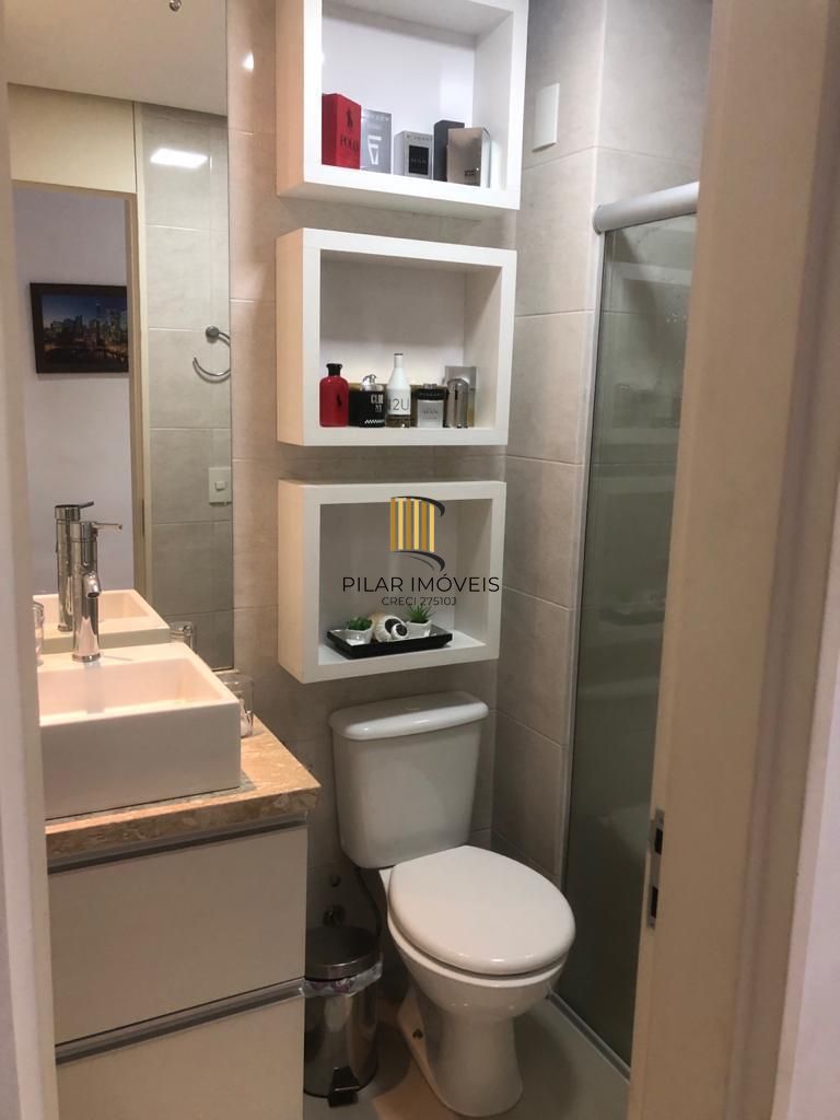 Apartamento com 03 quartos e 01 vaga  Bairro Camaquã