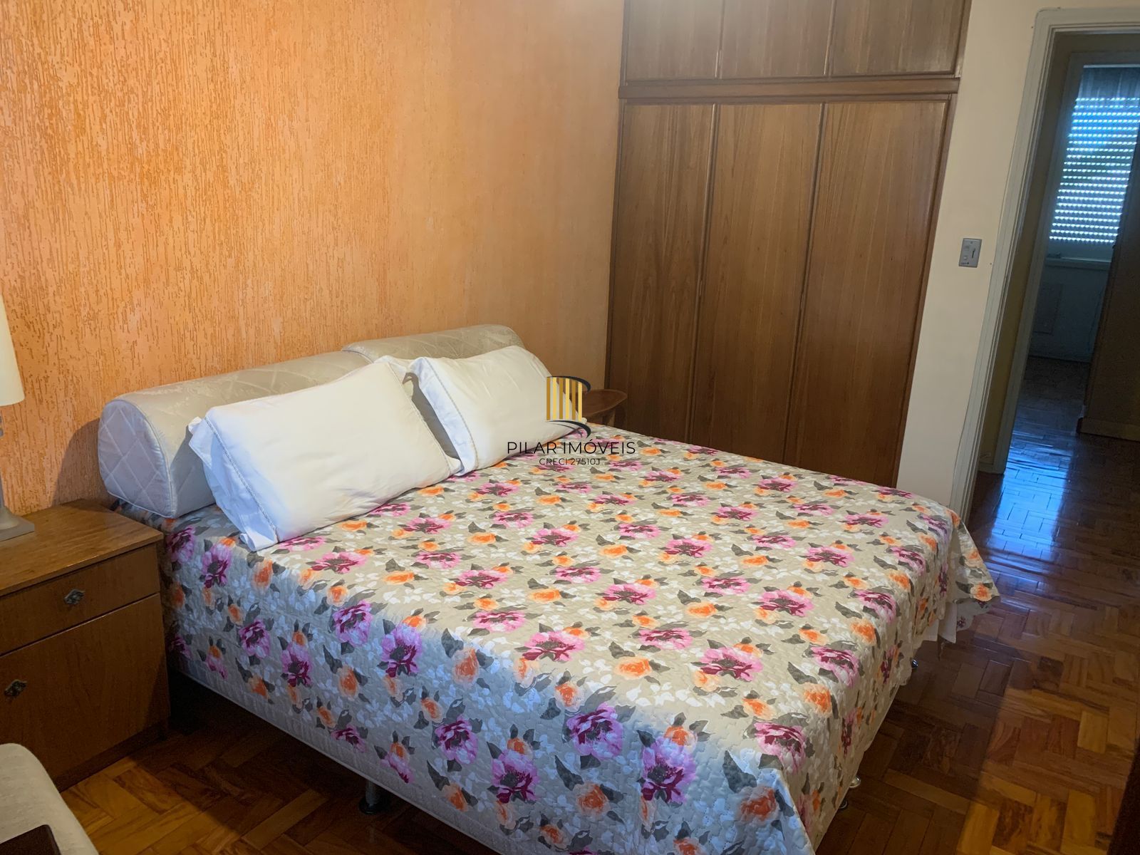 Apartamento 3 dormitórios com 2 banheiros e garagem no Menino Deus
