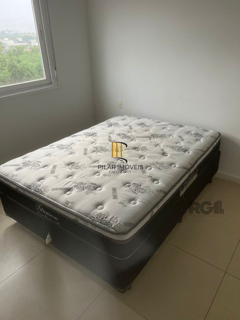 Apartamento de 2 dormitórios, sendo 1 suíte no bairro Mal Rondon