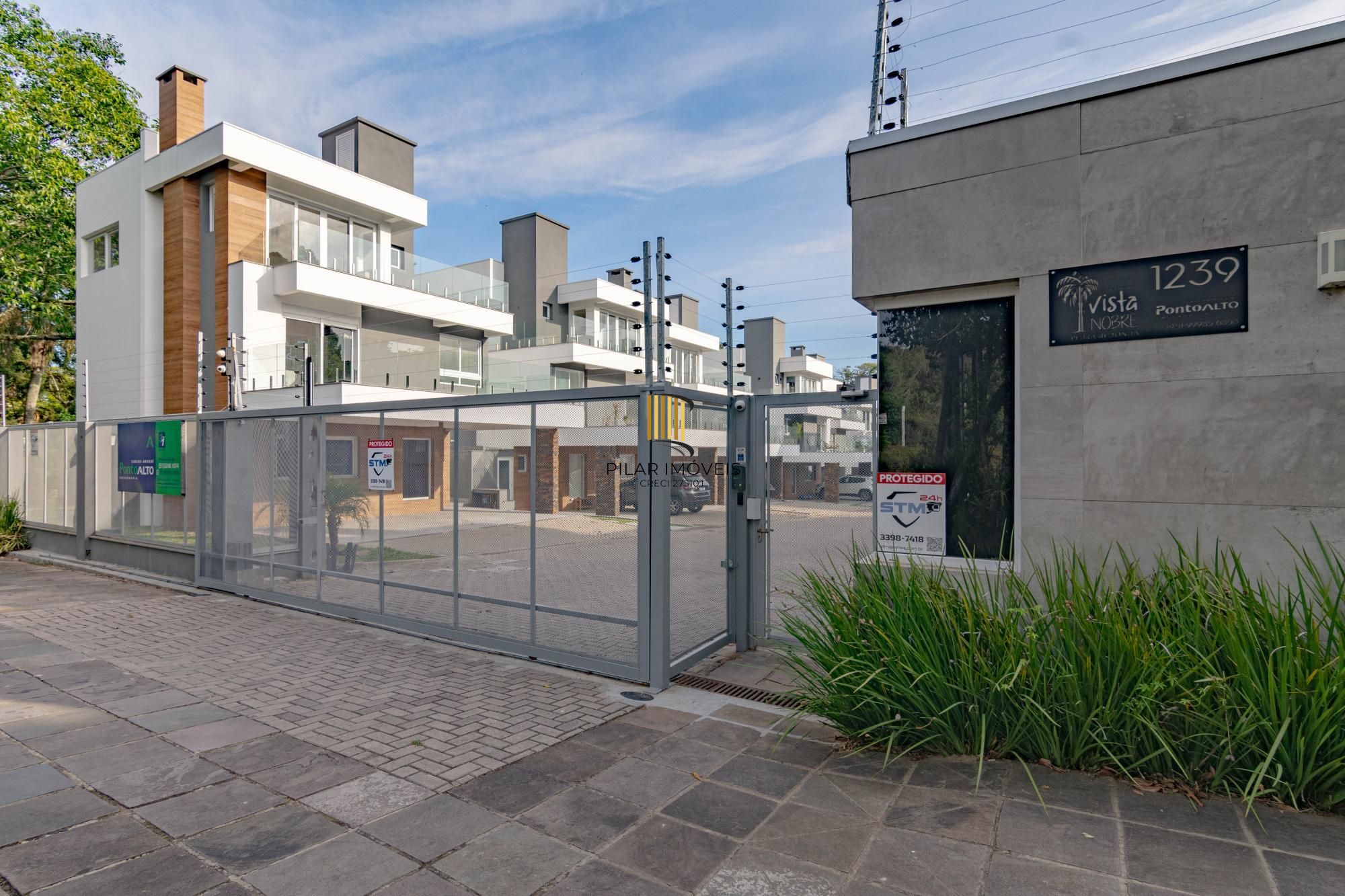 Casa de Condomínio 3 dormitórios no bairro Ipanema