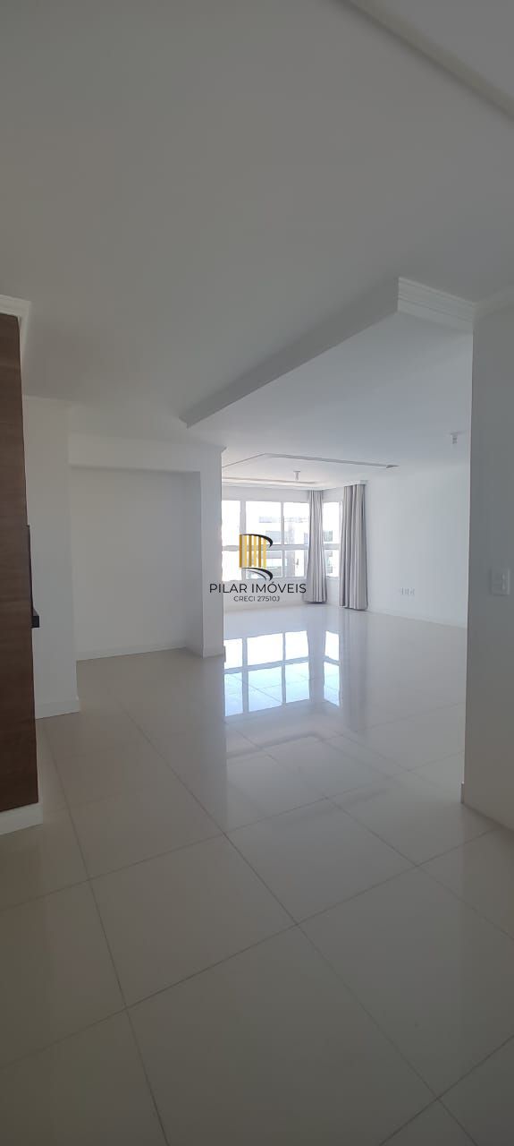 Apartamento com 03 Quartos e 02 vagas em Torres (01 suíte)