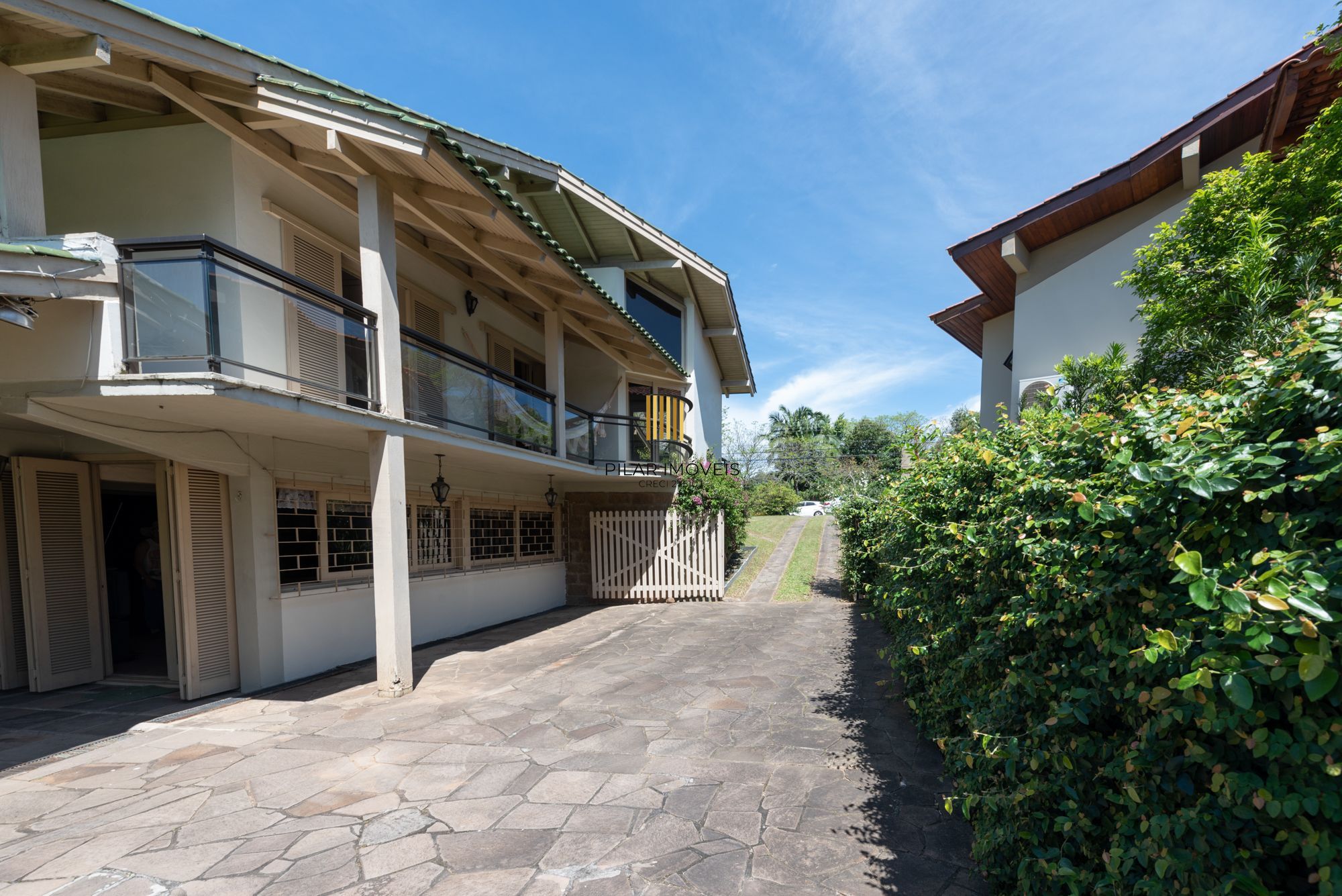 Casa de Condomínio 3 dormitórios no bairro Cavalhada