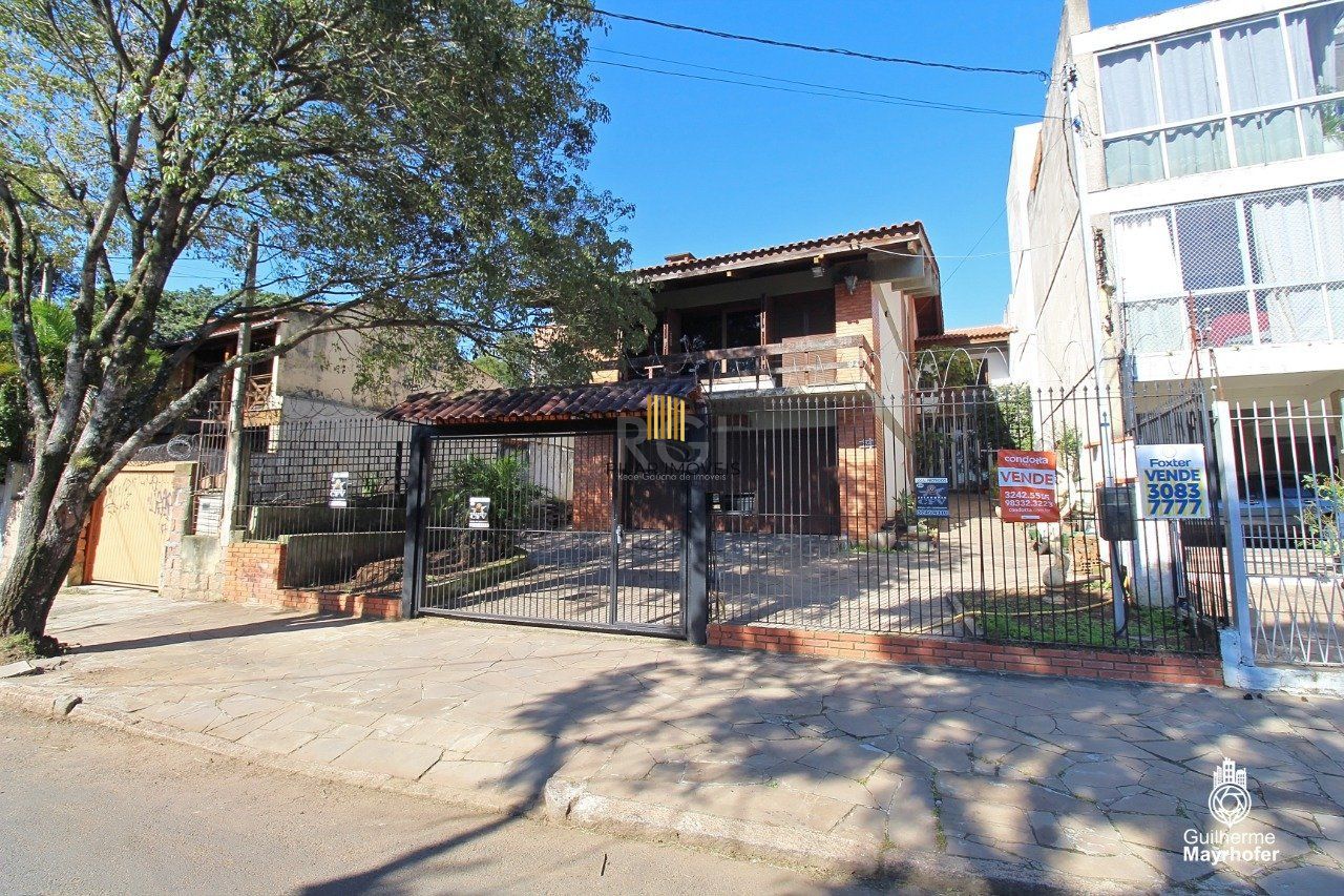 Casa para Venda - 526.64m², 4 dormitórios, sendo 2 suites, 4 vagas - Teresópolis