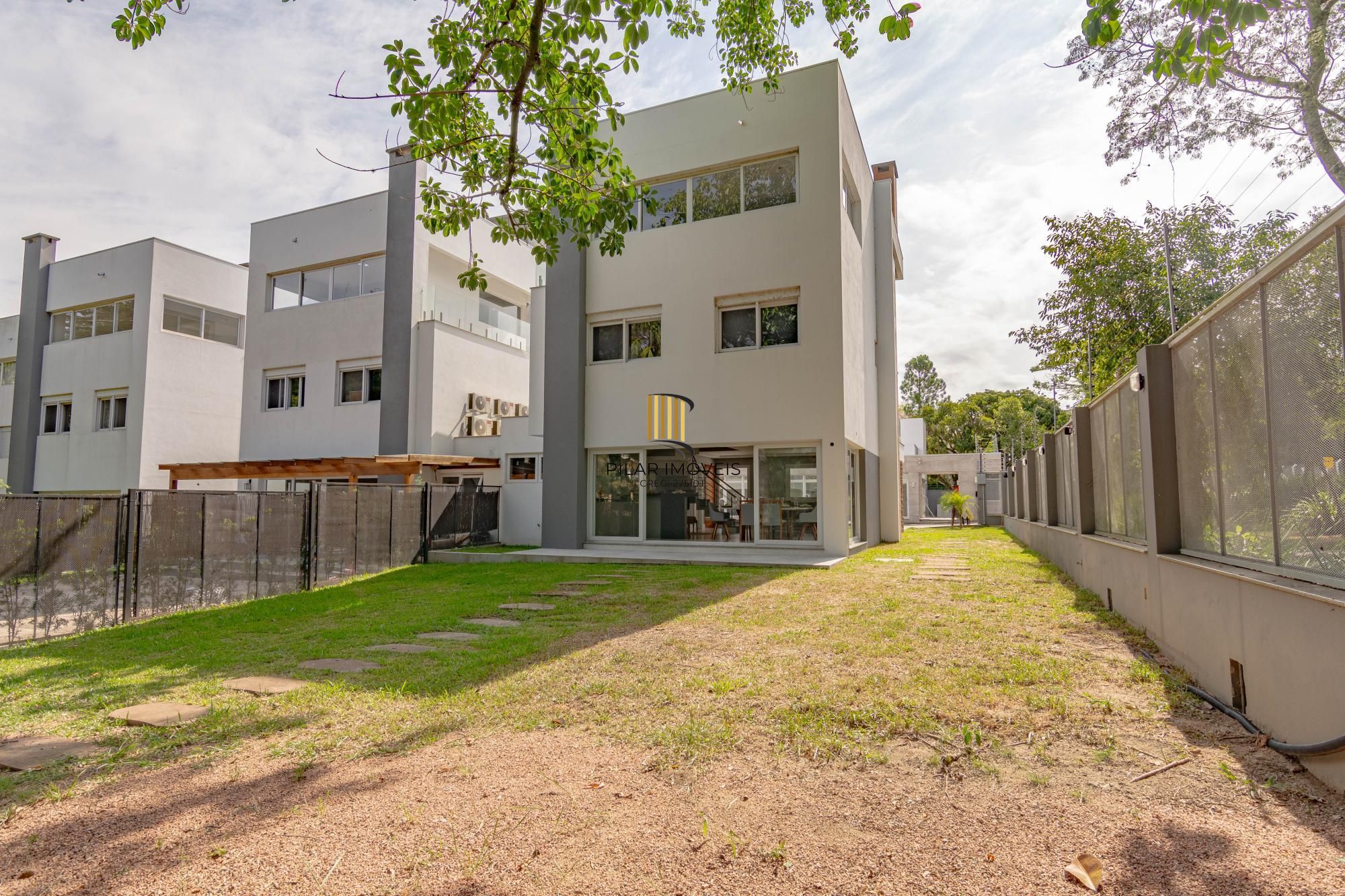 Casa de Condomínio 3 dormitórios no bairro Ipanema