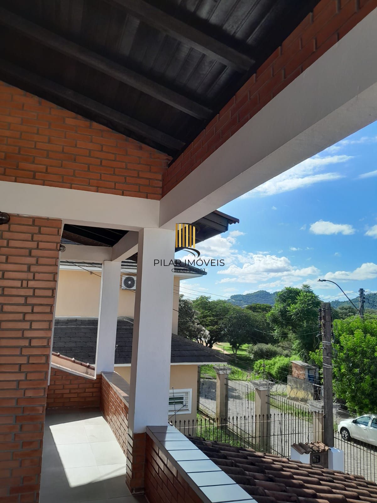 LINDA CASA 4 QUARTOS A VENDA, BAIRRO VILA NOVA, PORTO ALEGRE, RS