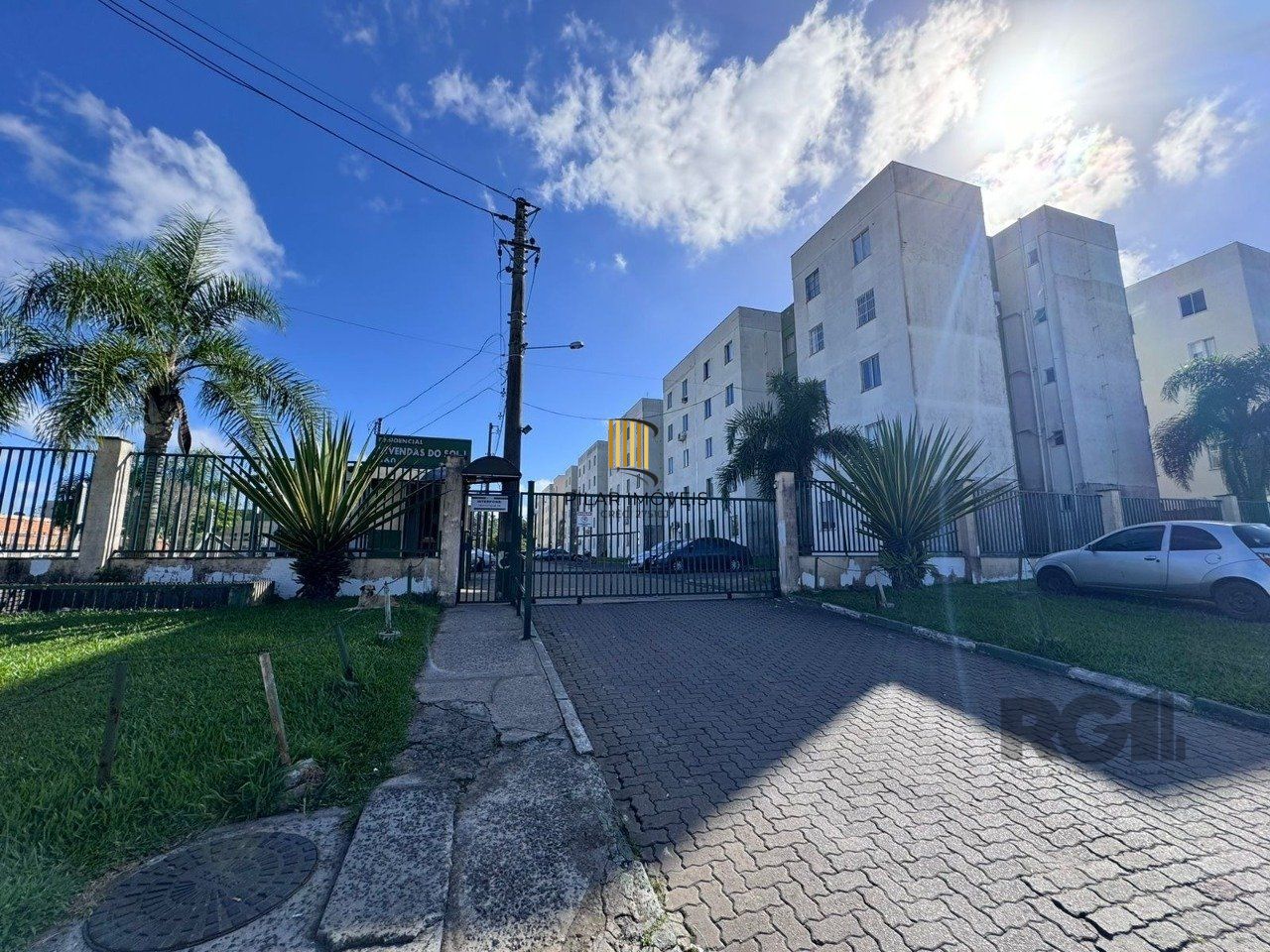 Apartamento para Venda - 43m², 2 dormitórios, 1 vaga - Restinga