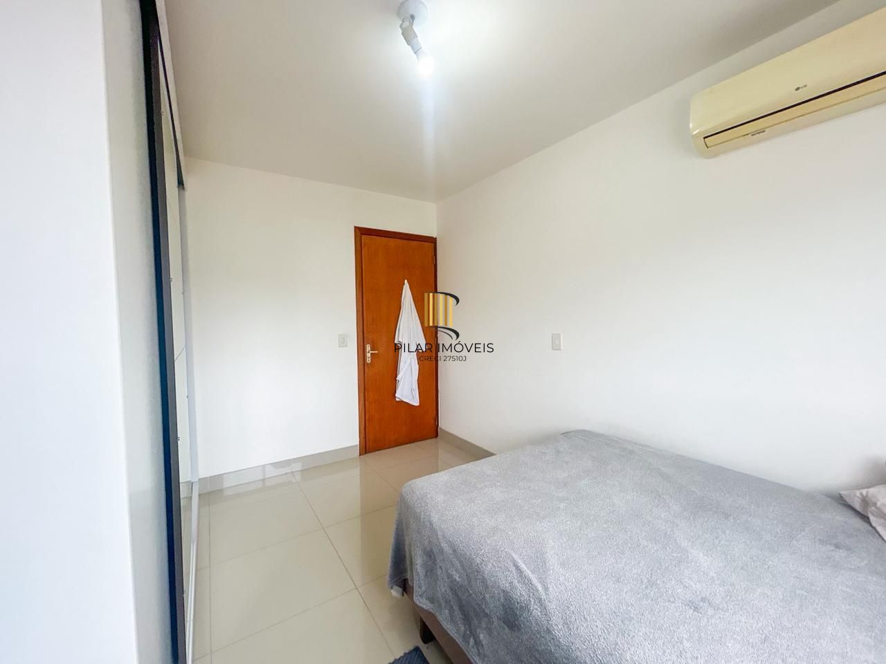 Apartamento de 1 dormitório com vaga  no bairro Jardim Botânico em Porto Alegre/RS