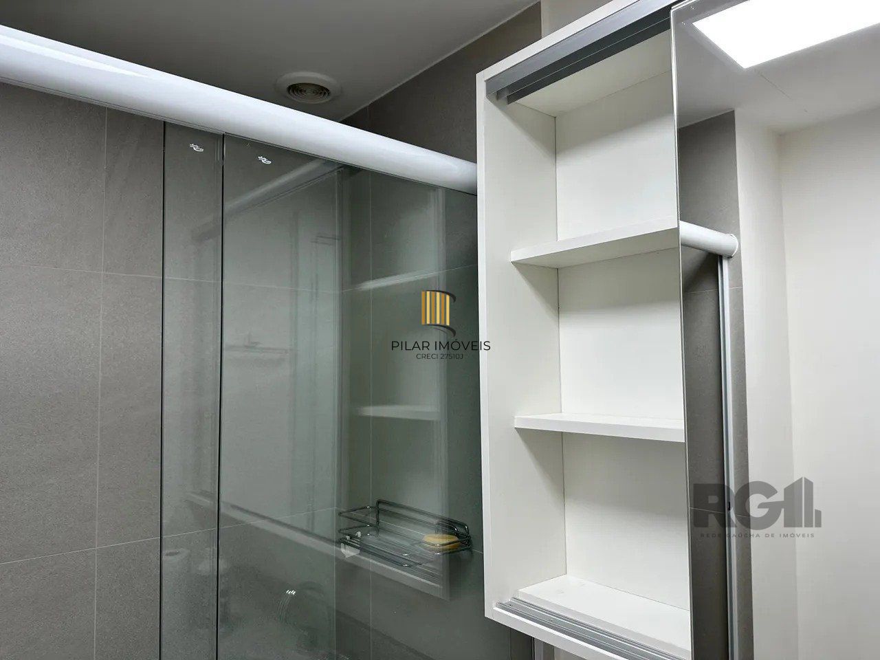 Apartamento Studio, mobiliado, com vaga para carro, 26,75m², na Cidade Baixa - Porto Alegre/RS