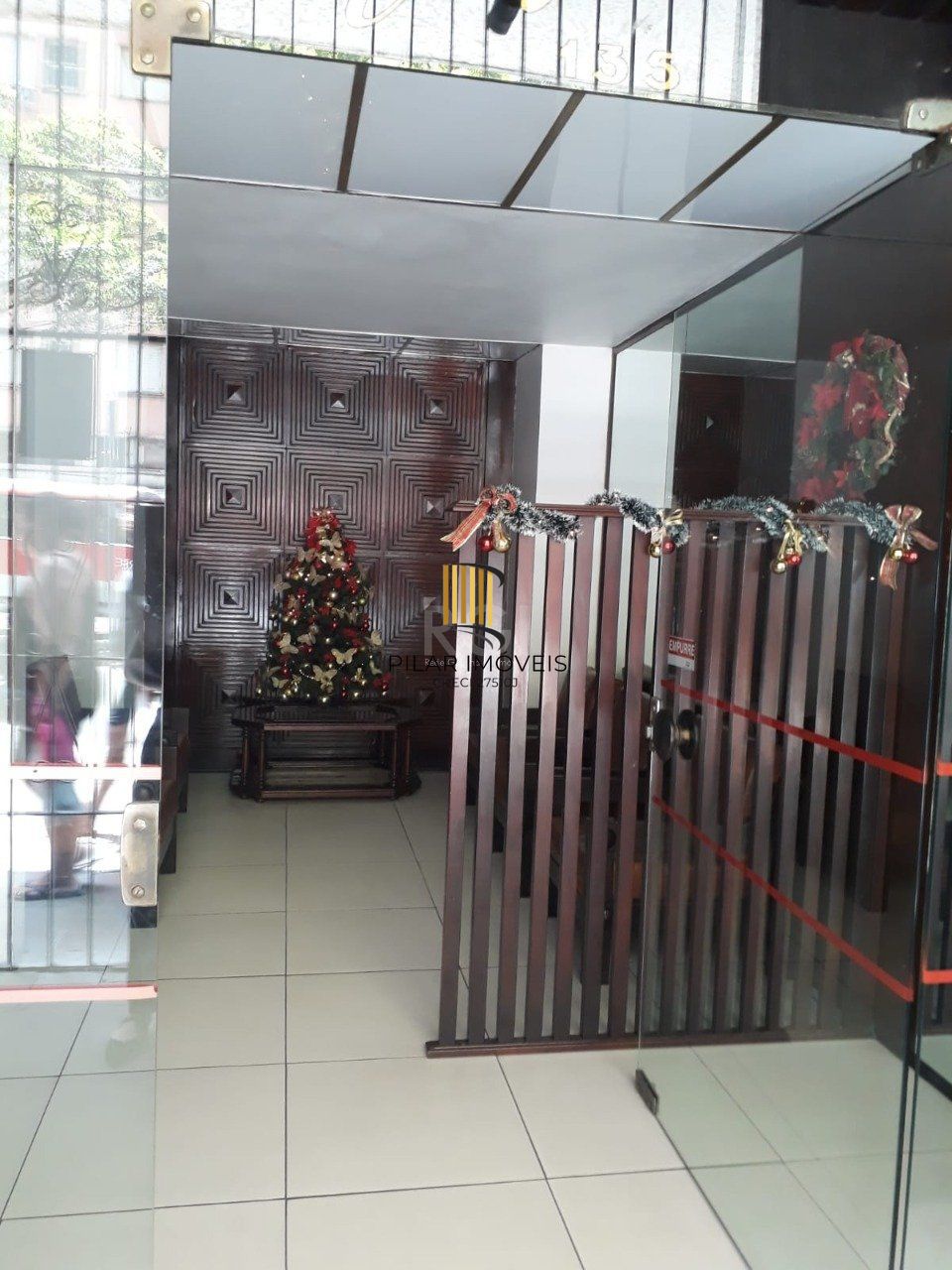 MEGA APARTAMENTO DE 137M² ,  COM SACADA, 2 DORMITÓRIOS, NO CENTRO DE PORTO ALEGRE -RS