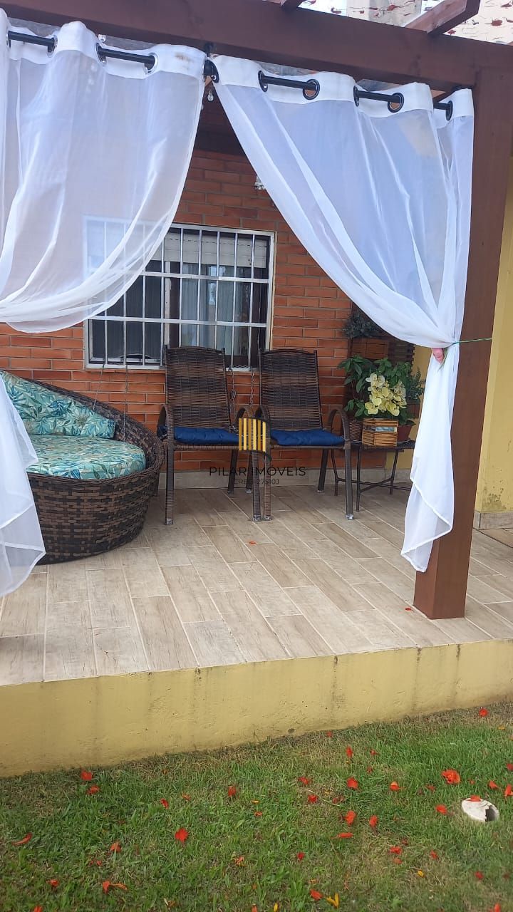 Casa em condominio com 2 dormitórios , 1 suíte ,1 vaga de garagem !