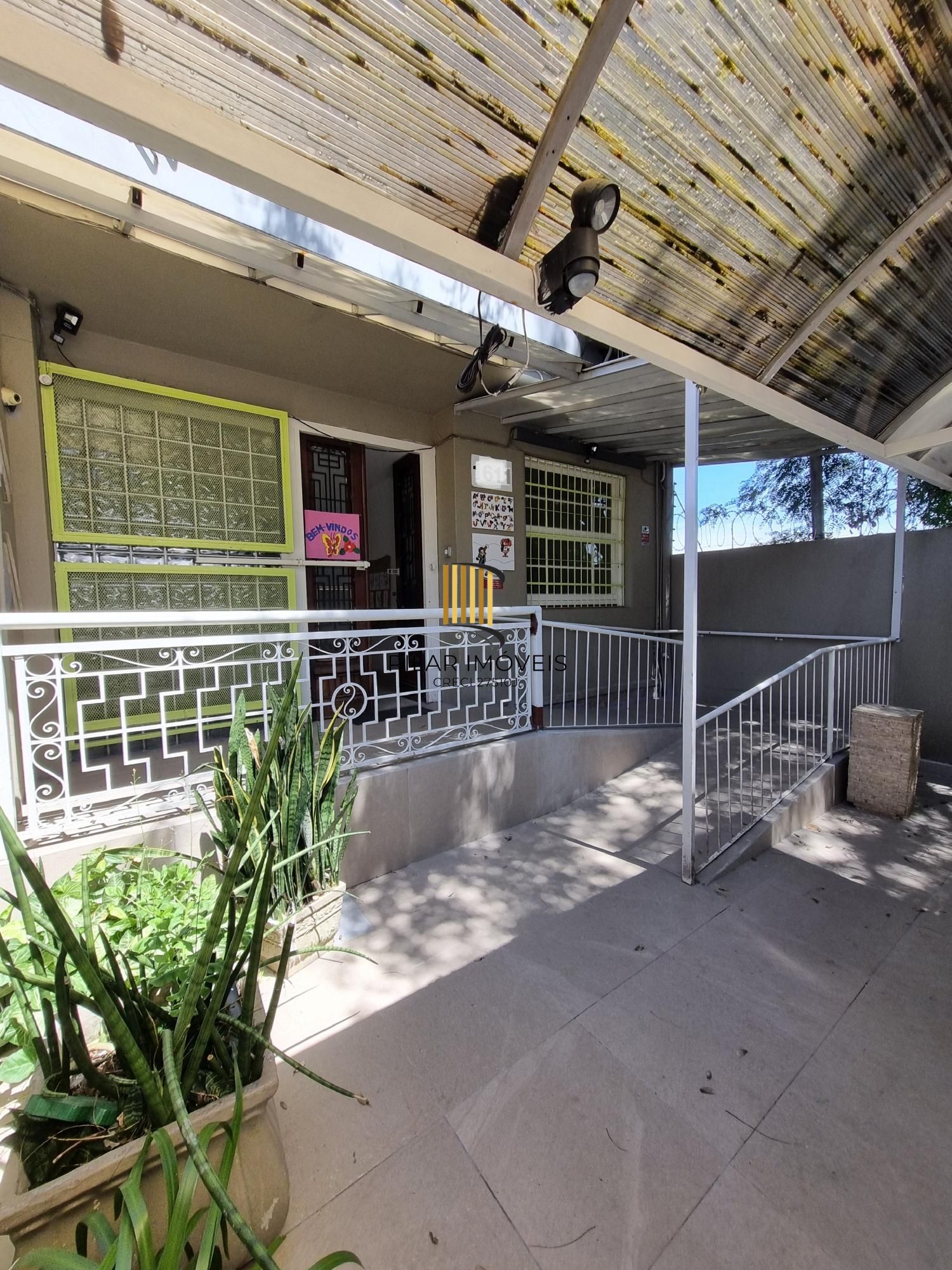 Casa Comercial 5 dormitórios no bairro Menino Deus - Pilar Imóveis