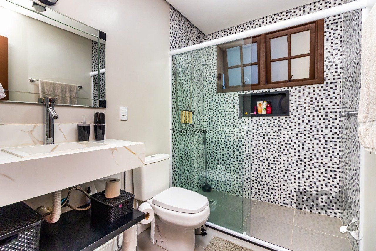 CASA, 4 DORMITÓRIOS, 3 SUÍTES, 2 VAGAS DE GARAGEM, BAIRRO IPANEMA, PORTO ALEGRE/RS