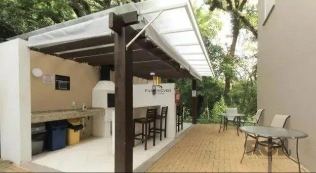 Apartamento com 2 dormitórios e vaga no bairro Teresópolis