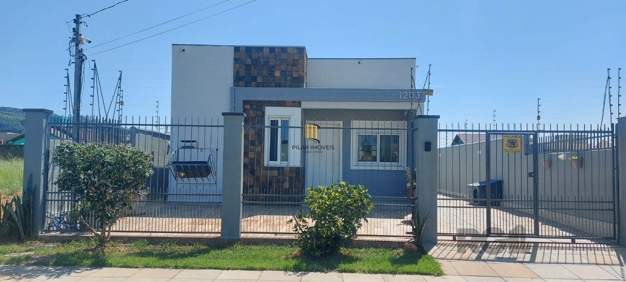 Casa com 2 dormitórios, sendo 1 suíte no bairro Florida em Guaíba