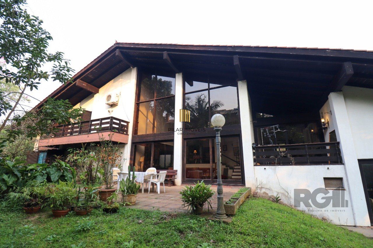 Casa para Venda - 523.36m², 6 dormitórios, sendo 2 suites, 2 vagas - Vila Conceição, Porto Alegre